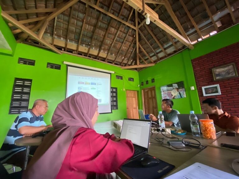 Rapat Koordinasi Perencanaan Pengembangan Platform Pembelajaran Melalui Optimaliasi Website SIGAB