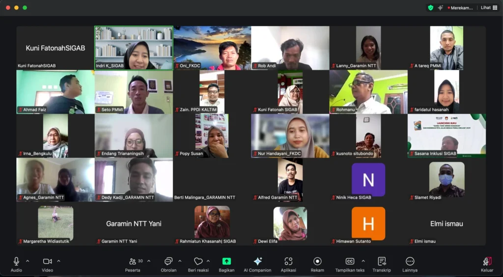 Sosialisasi terkait Buku Panduan Praktis Kelembagaan Desa yang Inklusif yang diikuti oleh para mitra secara daring